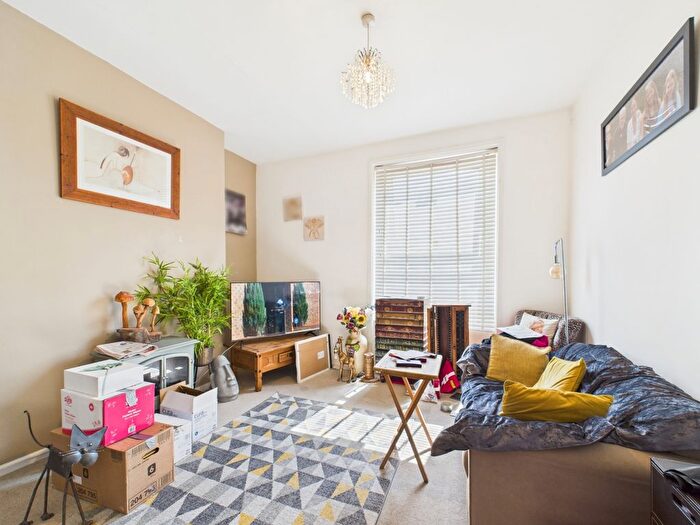 1 Bedroom Terraced House To Rent In St. James Street, Cheltenham, Gloucestershire, GL52