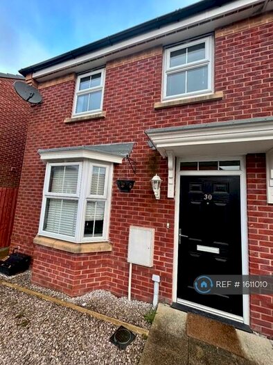 3 Bedroom Semi-Detached House To Rent In Jones Way, Rochdale, OL16