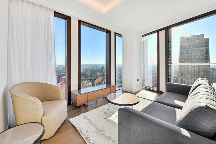 3 Bedroom Flat To Rent In Carnation Way, London, SW8