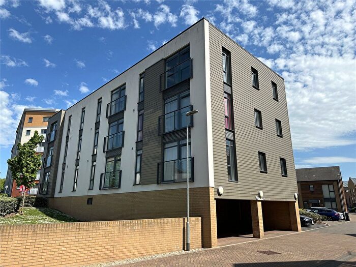 2 Bedroom Flat To Rent In Firepool Crescent, Taunton, Somerset, TA1