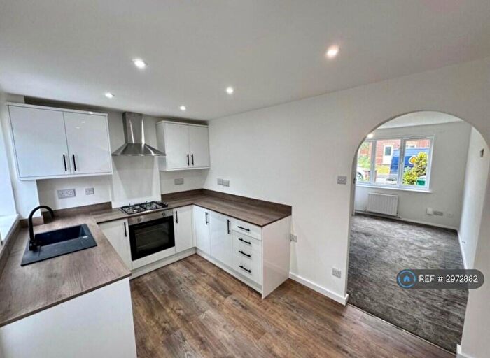 2 Bedroom Terraced House To Rent In Heron Drive, Nottingham, NG7