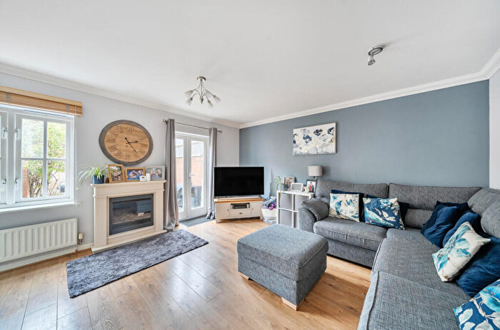 3 Bedroom End Of Terrace House For Sale In Sandwich Road, Ash, CT3