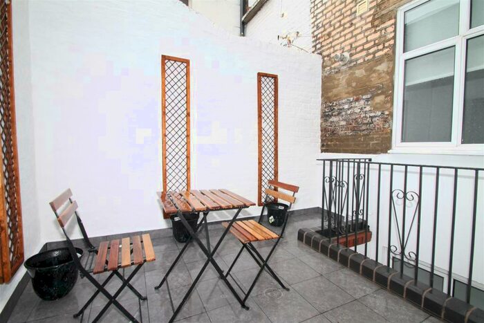 1 Bedroom Flat To Rent In Hornsey Road, London, N19