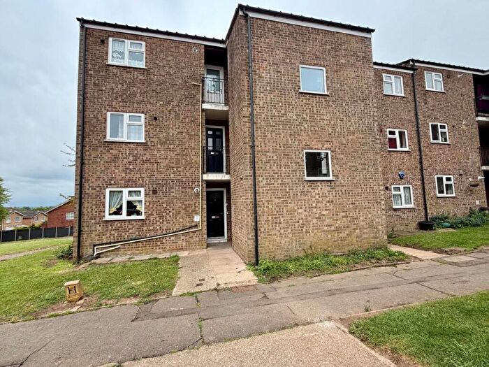 1 Bedroom Apartment For Sale In Hunters Close, Kingsthorpe, Northampton, NN2