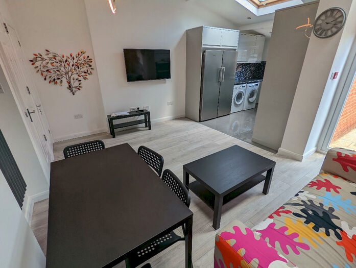 1 Bedroom Terraced House To Rent In Palmer Park Avenue, Reading, Berkshire, RG6
