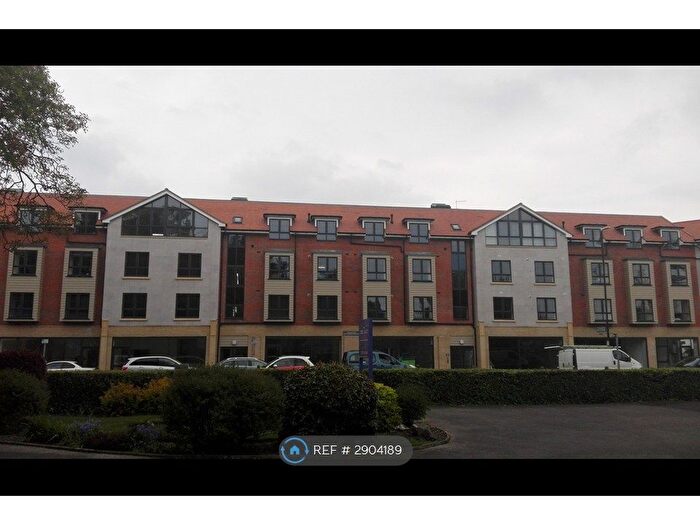 2 Bedroom Flat To Rent In Calendula Place, Bournemouth, BH7