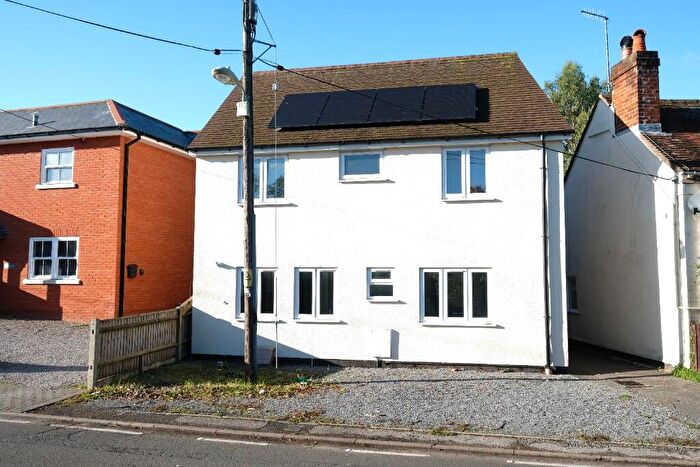 3 Bedroom Detached House For Sale In Aaron Court, Marchwood, Southampton, SO40