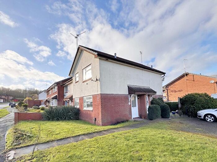 1 Bedroom Semi-Detached House For Sale In Christchurch Drive, Daventry, NN11