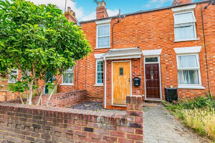 2 Bedroom Terraced House To Rent In King Street, Stony Stratford MK11