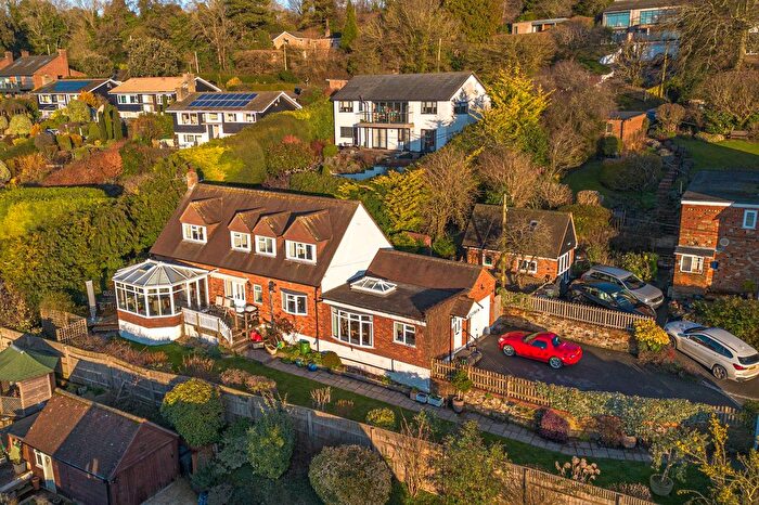 4 Bedroom Detached House For Sale In Foundry Lane, Loosley Row, HP27