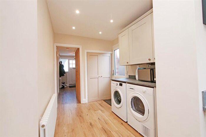3 Bedroom Semi-Detached House For Sale In White House Rise, York, YO24