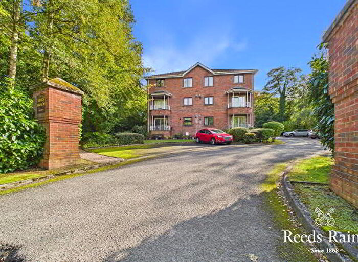 2 Bedroom Apartment / Flats For Sale In Kings Manor, Belfast, BT5