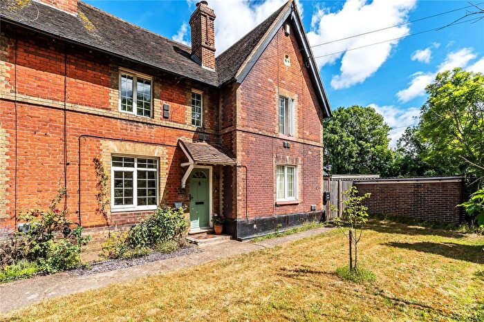 2 Bedroom Terraced House For Sale In Maidstone Road, Sevenoaks, Kent, TN13
