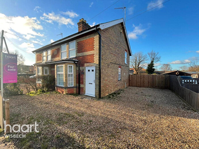 3 Bedroom Semi-Detached House For Sale In Town Street, Upwell, PE14