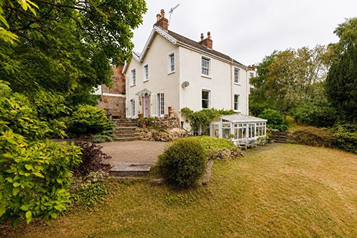 3 Bedroom Detached House For Sale In Hillside Road, Long Ashton, BS41