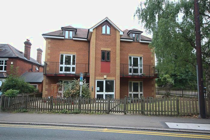 2 Bedroom Flat To Rent In Warley Hill, Brentwood, CM14