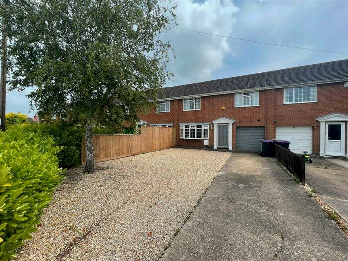 3 Bedroom Terraced House For Sale In Tinkle Street, Grimoldby, LN11