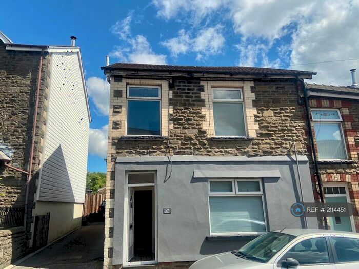 2 Bedroom Flat To Rent In Glancynon Terrace, Abercynon, CF45