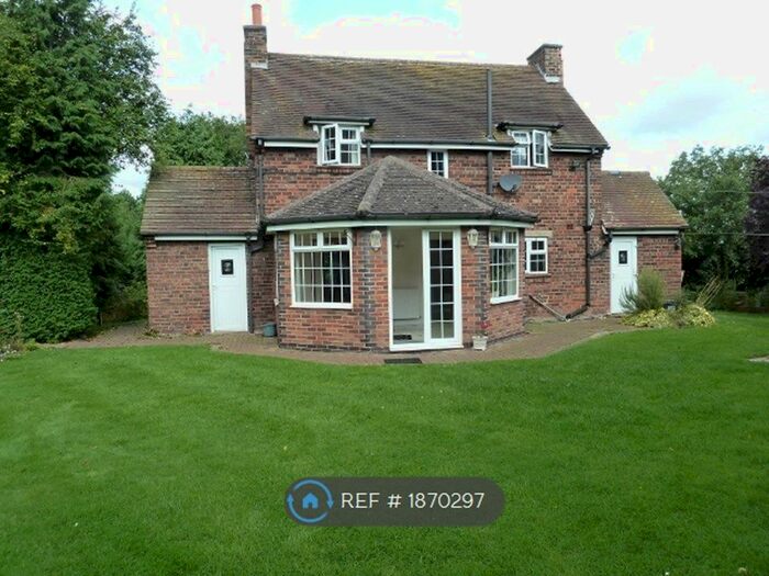 3 Bedroom Detached House To Rent In Manor Lodge, Atherstone, CV9