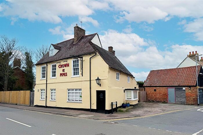 2 Bedroom Maisonette To Rent In High Street, Fenstanton, PE28