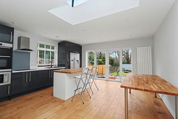 3 Bedroom Detached House To Rent In Bitterne Park, Southampton, SO18