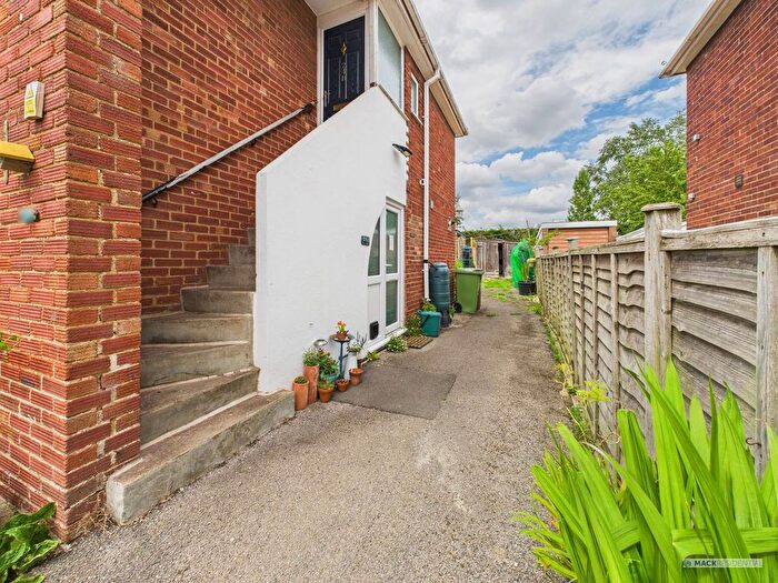 2 Bedroom Maisonette To Rent In Canterbury Walk, Hatherley, GL51