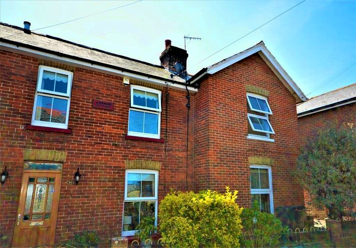 1 Bedroom Apartment To Rent In George Street, Sandown, PO36