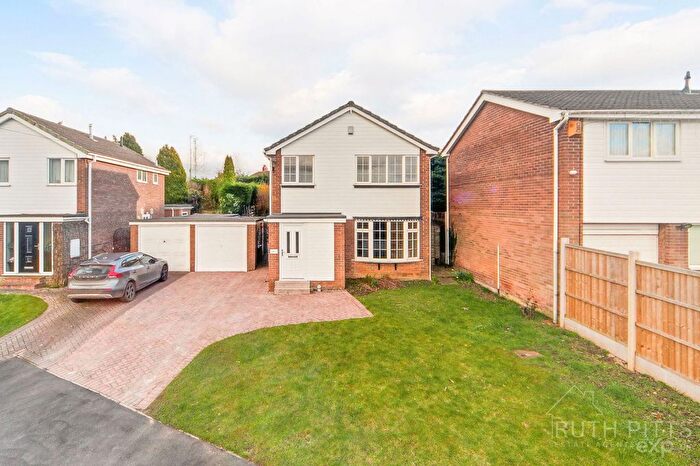 3 Bedroom Detached House For Sale In Brand Hill Drive, Crofton, WF4