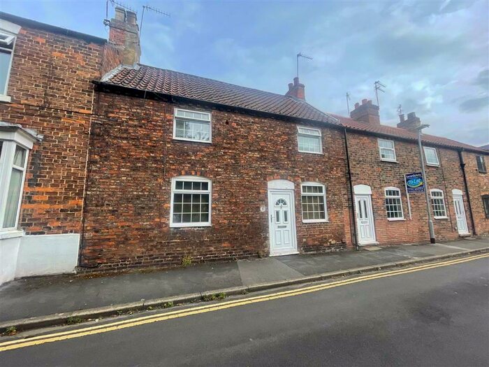 2 Bedroom Terraced House To Rent In Church Street, Anlaby, HU10