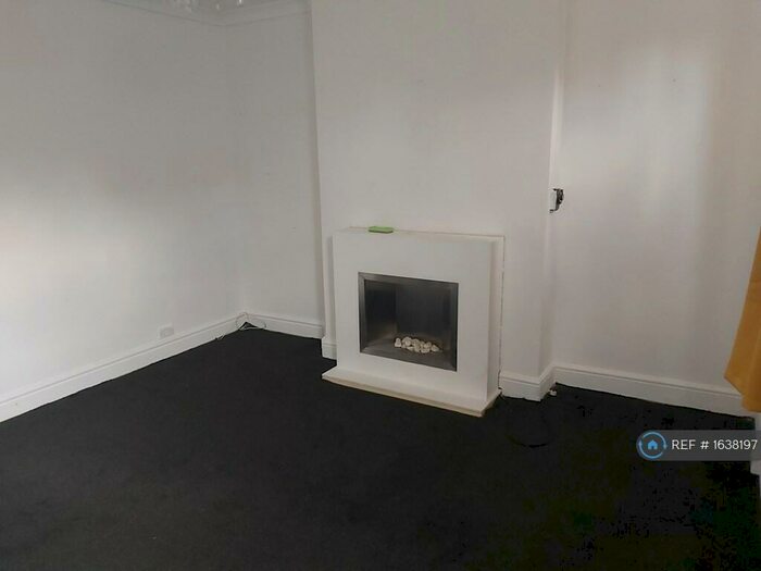 3 Bedroom Terraced House To Rent In Doncaster Road, Barnsley, S70