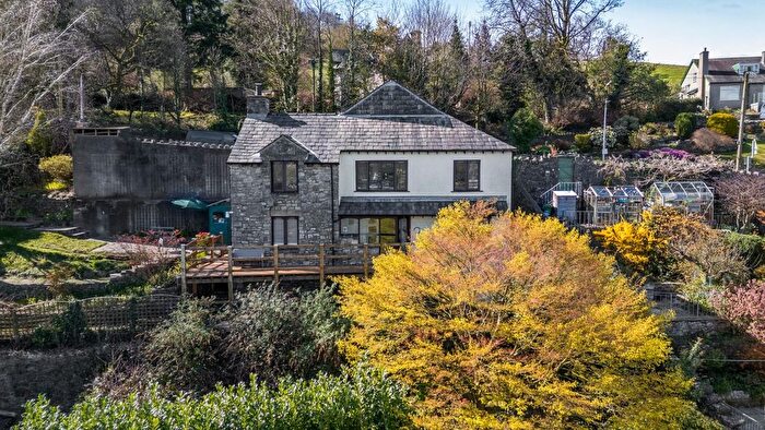 3 Bedroom Detached House For Sale In Queens Road, Kendal, LA9