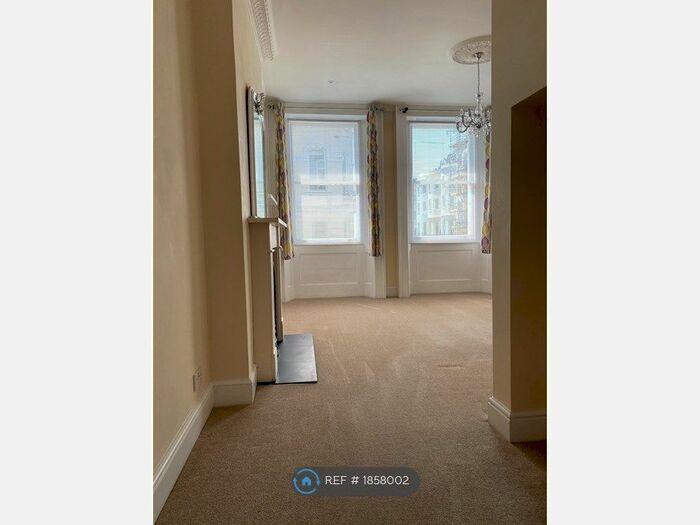 2 Bedroom Flat To Rent In Chesham Road, Brighton, BN2