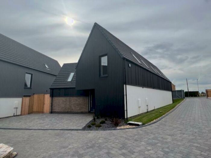 4 Bedroom Detached House To Rent In Louth Road, New Waltham, DN36