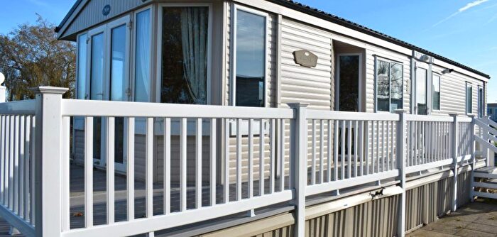2 Bedroom Mobile/park Home For Sale In East End Road, Bradwell-On-Sea, Southminster, CM0