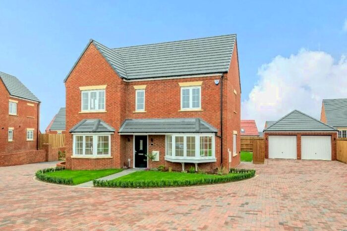 4 Bedroom Detached House To Rent In Nightingale Road, Bedford, MK44