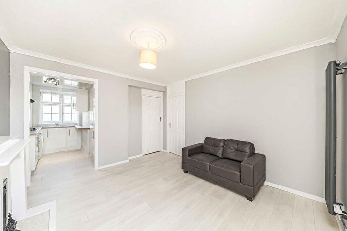 2 Bedroom Flat For Sale In Duchy Street, London, SE1