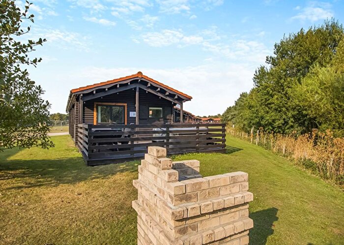 3 Bedroom Lodge For Sale In Butterwick Road, Scunthorpe, DN17