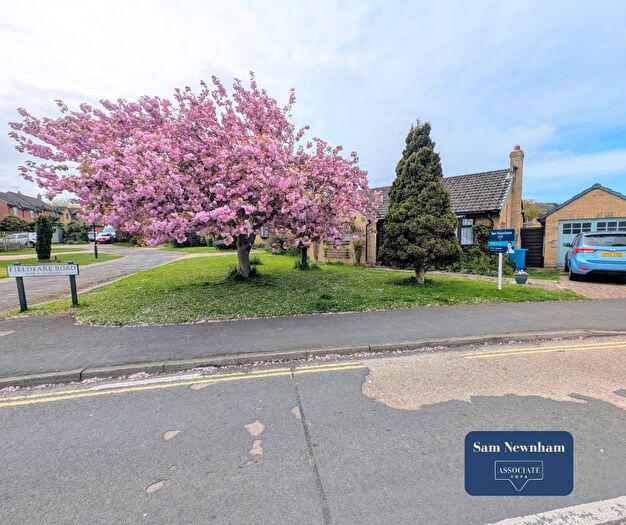 2 Bedroom Detached Bungalow For Sale In Fieldfare Road, Newport, PO30
