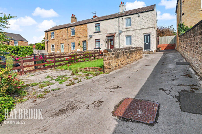 2 Bedroom Cottage For Sale In New Road, Staincross, S75