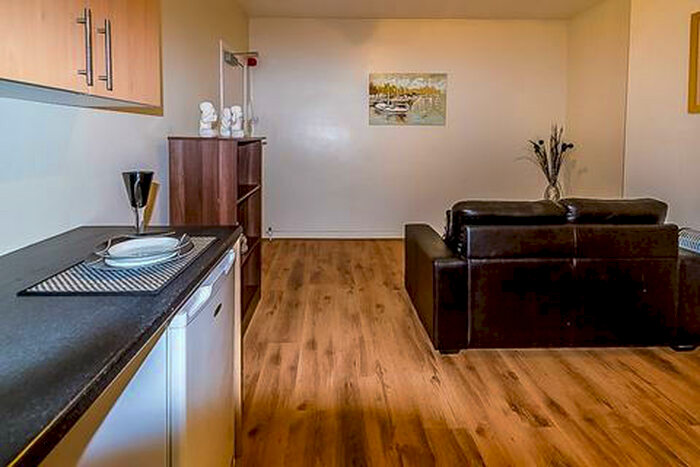 1 Bedroom House To Rent In Brookfield Road, Leeds, LS6