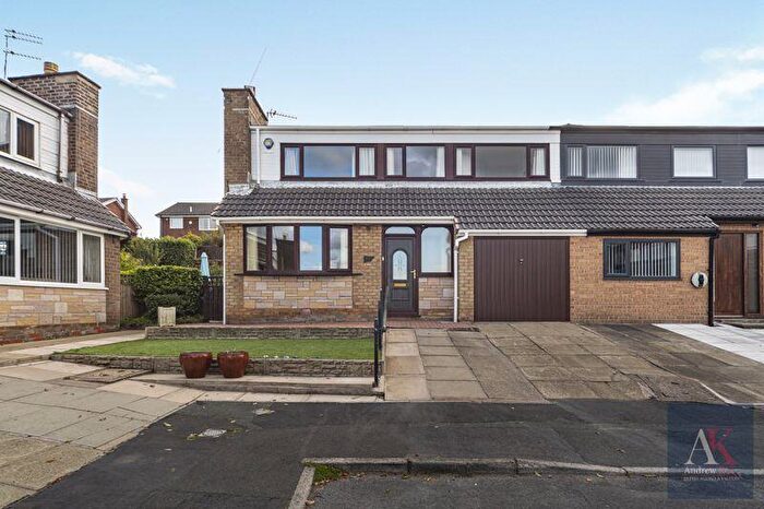 3 Bedroom Semi-Detached House For Sale In Leighton Avenue, Hollingworth Lake Littleborough, OL15
