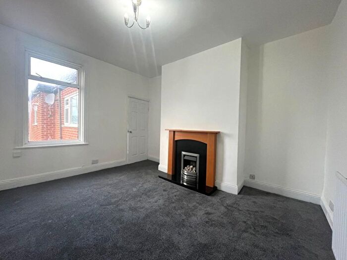 3 Bedroom Flat To Rent In Brabourne Street, South Shields, NE34