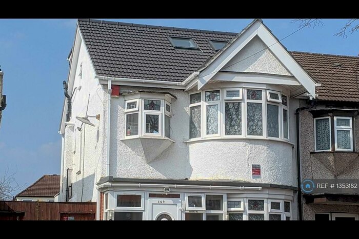 4 Bedroom End Of Terrace House To Rent In Exeter Road, Harrow, HA2