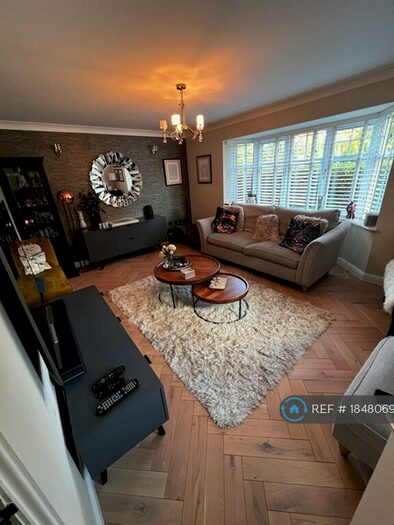 4 Bedroom Detached House To Rent In Crystal Way, Bradley Stoke, Bristol, BS32