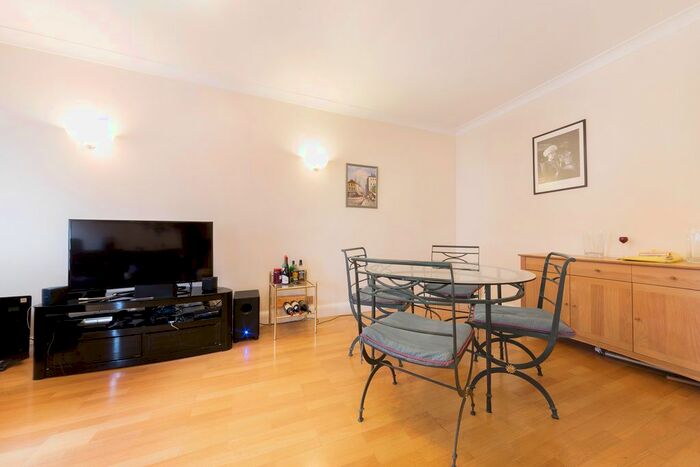1 Bedroom Flat To Rent In North Block, C Belvedere Road, London, SE1
