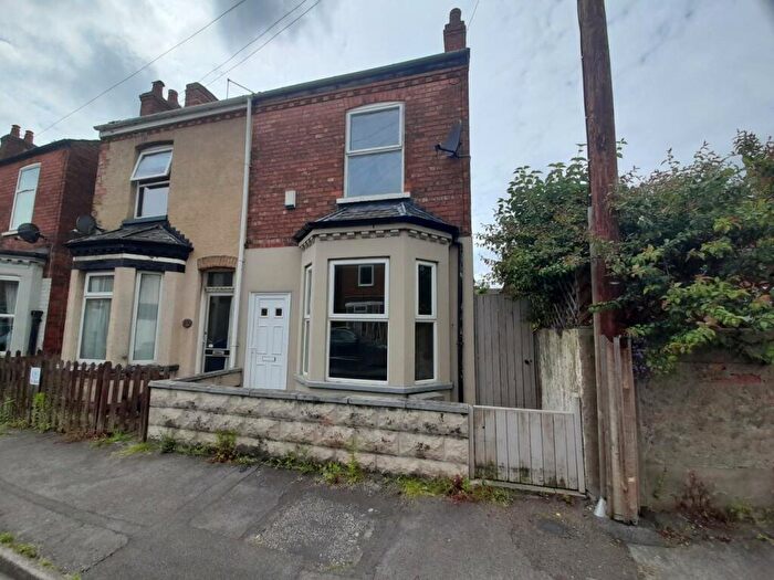 3 Bedroom Semi-Detached House To Rent In Curzon Street, Gainsborough, DN21