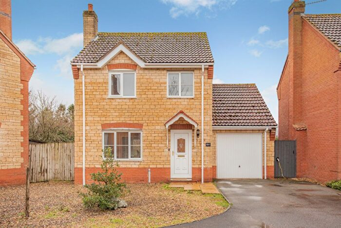 3 Bedroom Detached House For Sale In Wellfield Close, South Witham, Grantham, NG33