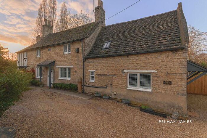 4 Bedroom Detached House For Sale In Stamford Road, Easton On The Hill, PE9