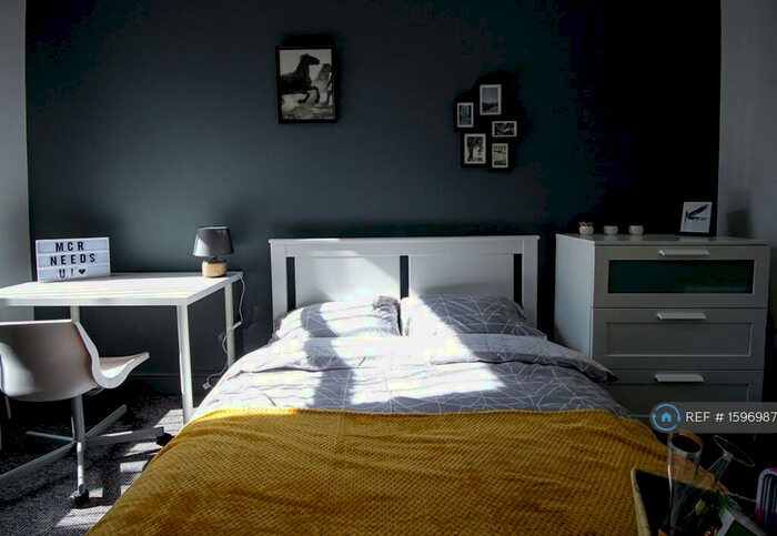 5 Bedroom Terraced House To Rent In Beeley Street, Salford, M6