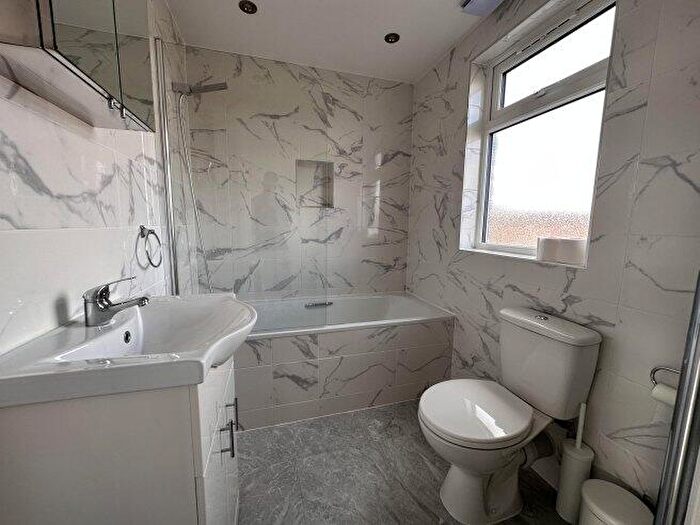 1 Bedroom Flat To Rent In Fleetwood Road, NW10